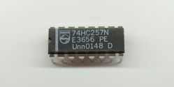 Микросхема 74HC257N ИМС Лог. DIP16 Четыре двухканальных мультиплексора (КП11)