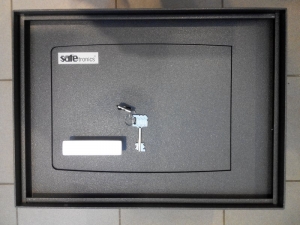 Сейф РT 23M в підлогу (Safetronics) в*ш*г(мм): 330*450*300