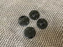 Кнопка металл пришивная черный 2см (1шт)